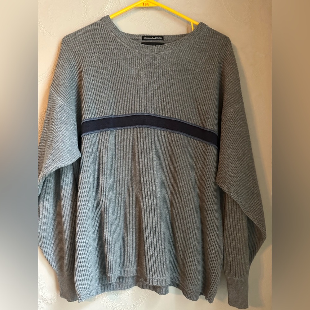 Eddie Bauer. Women’s sweater, size large